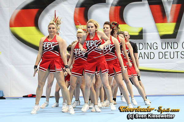 ../Images/V-Town Panthers Senior Coed_018.jpg
